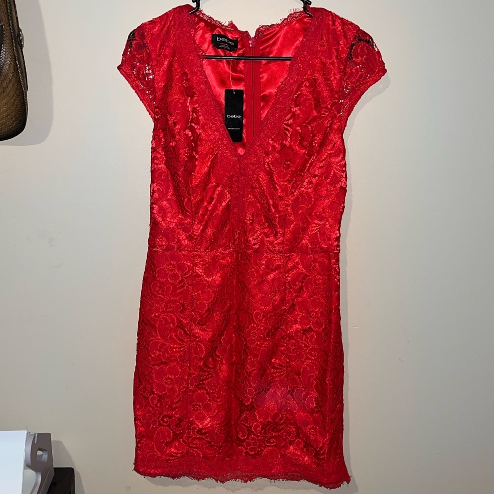 NWT Bebe V neck lace dress red
